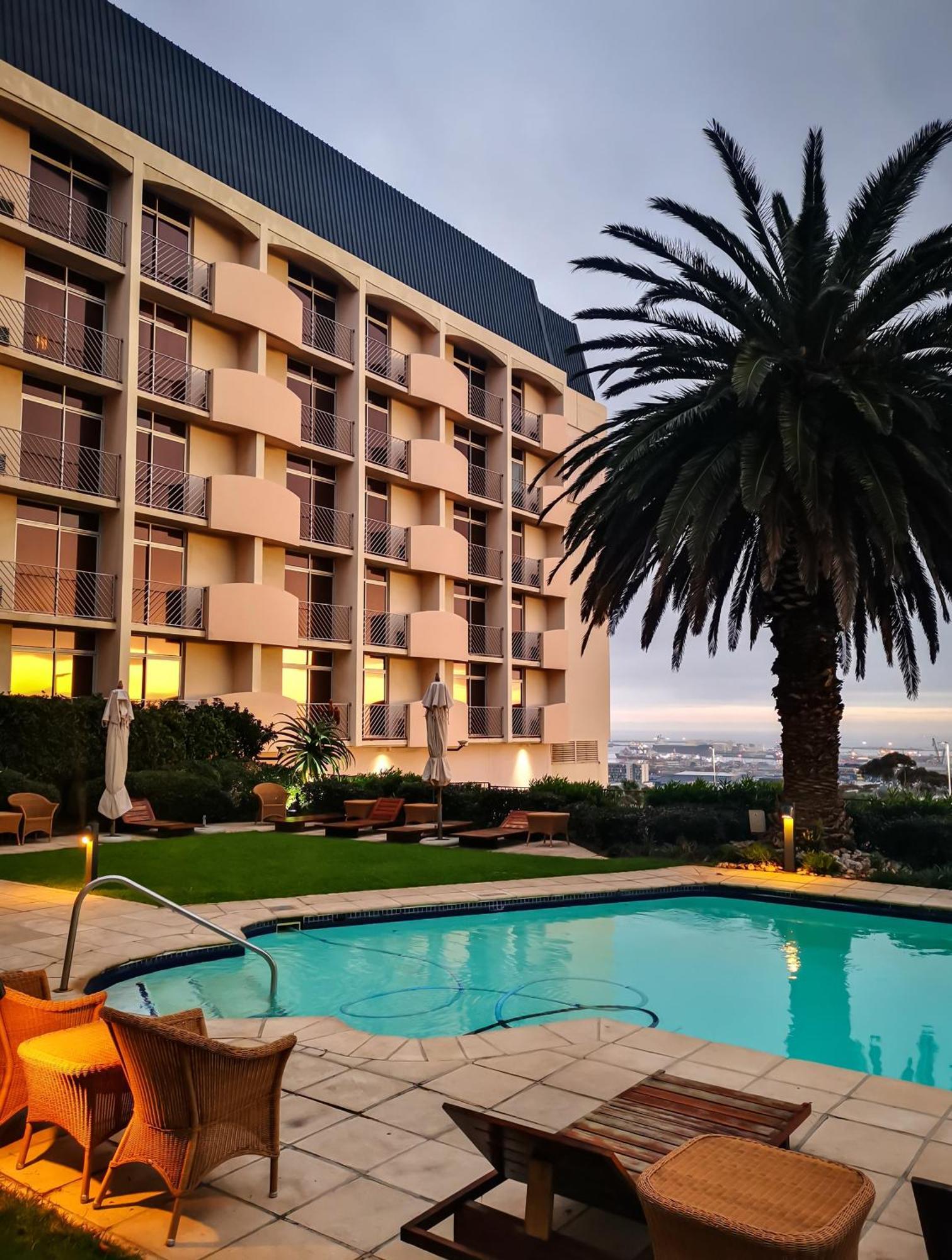 Garden Court Nelson Mandela Boulevard Κέιπ Τάουν Εξωτερικό φωτογραφία